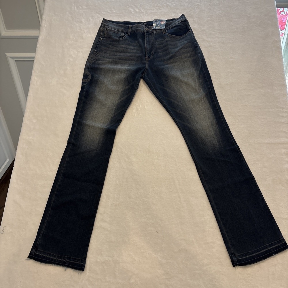 Ed Hardy Stacked Bootcut Embroidered Cobra Flame Jeans in Black, Men's Size 30